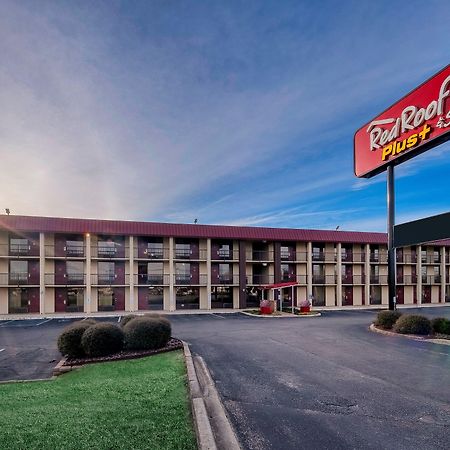 Red Roof Inn Plus+ Huntsville - Мадисон Экстерьер фото
