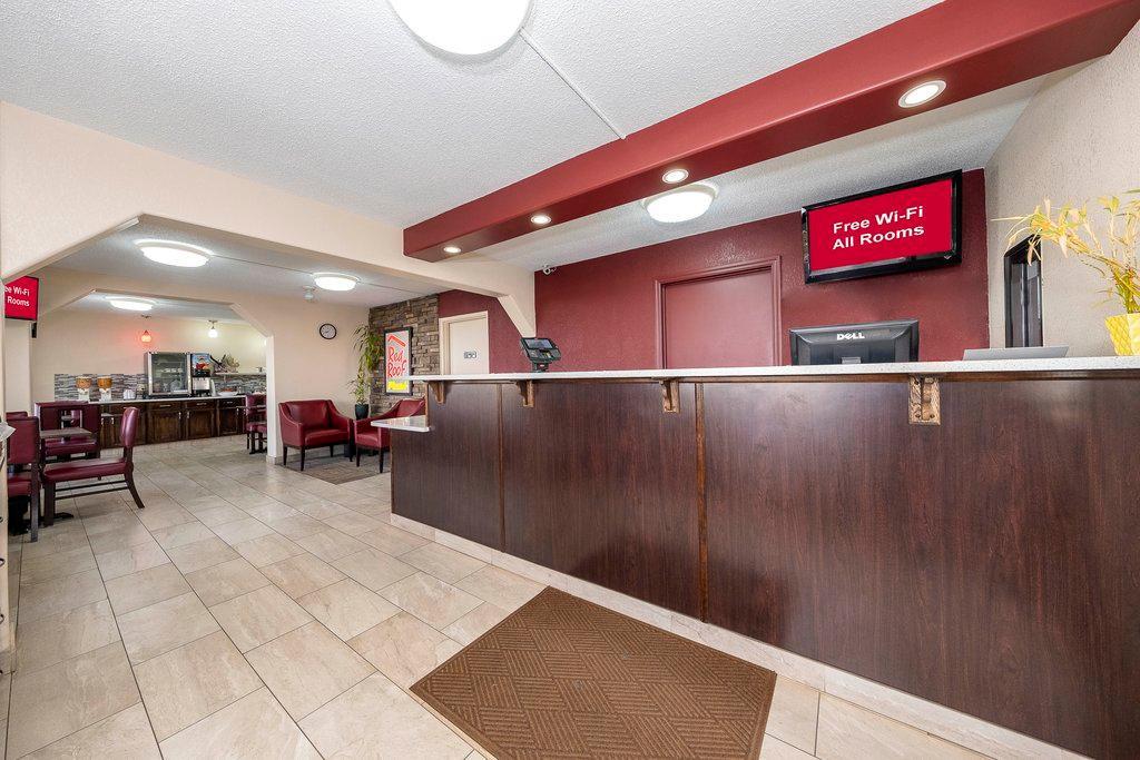 Red Roof Inn Plus+ Huntsville - Мадисон Экстерьер фото